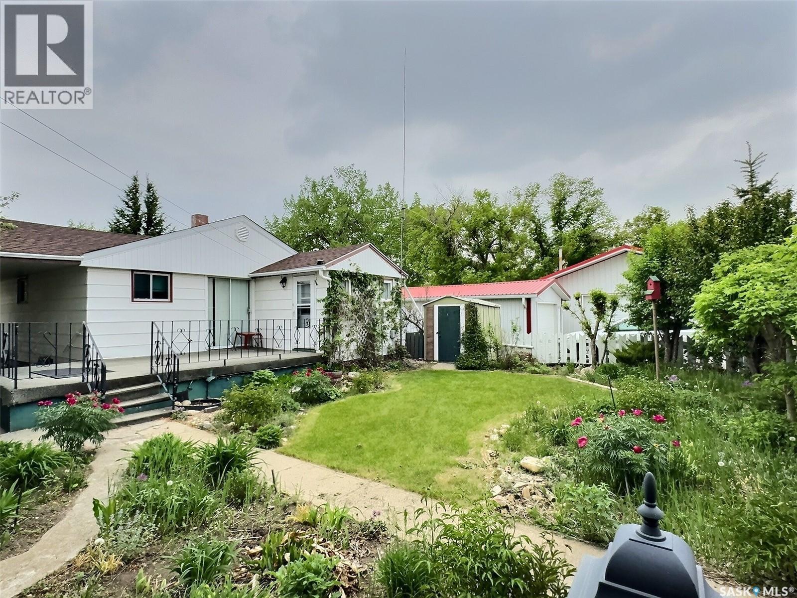 609 Henry STREET — photo 28