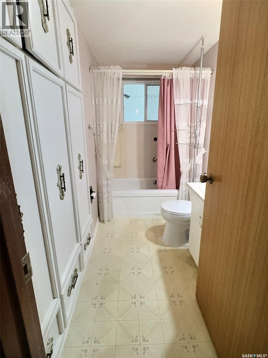 609 Henry STREET — photo 7