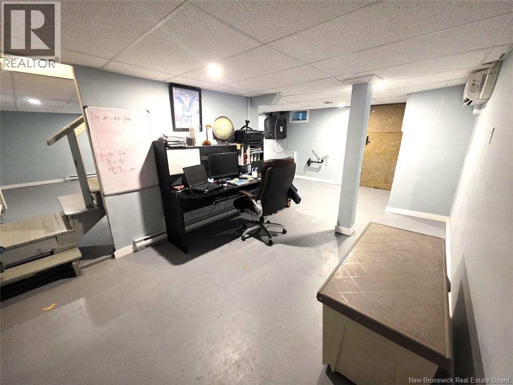 542 Saint-Francois Street - 35
