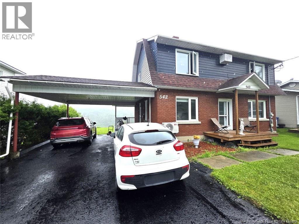 542 Saint-Francois Street - 45