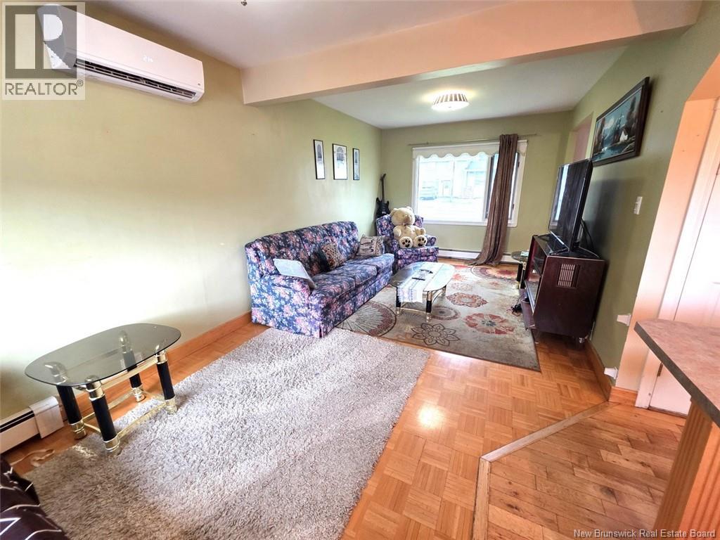 542 Saint-Francois Street - 13
