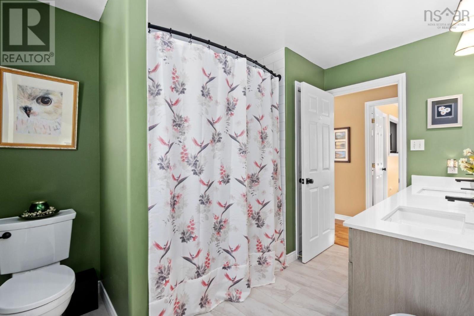 Property 22 of 48 of 222 Westwood Boulevard