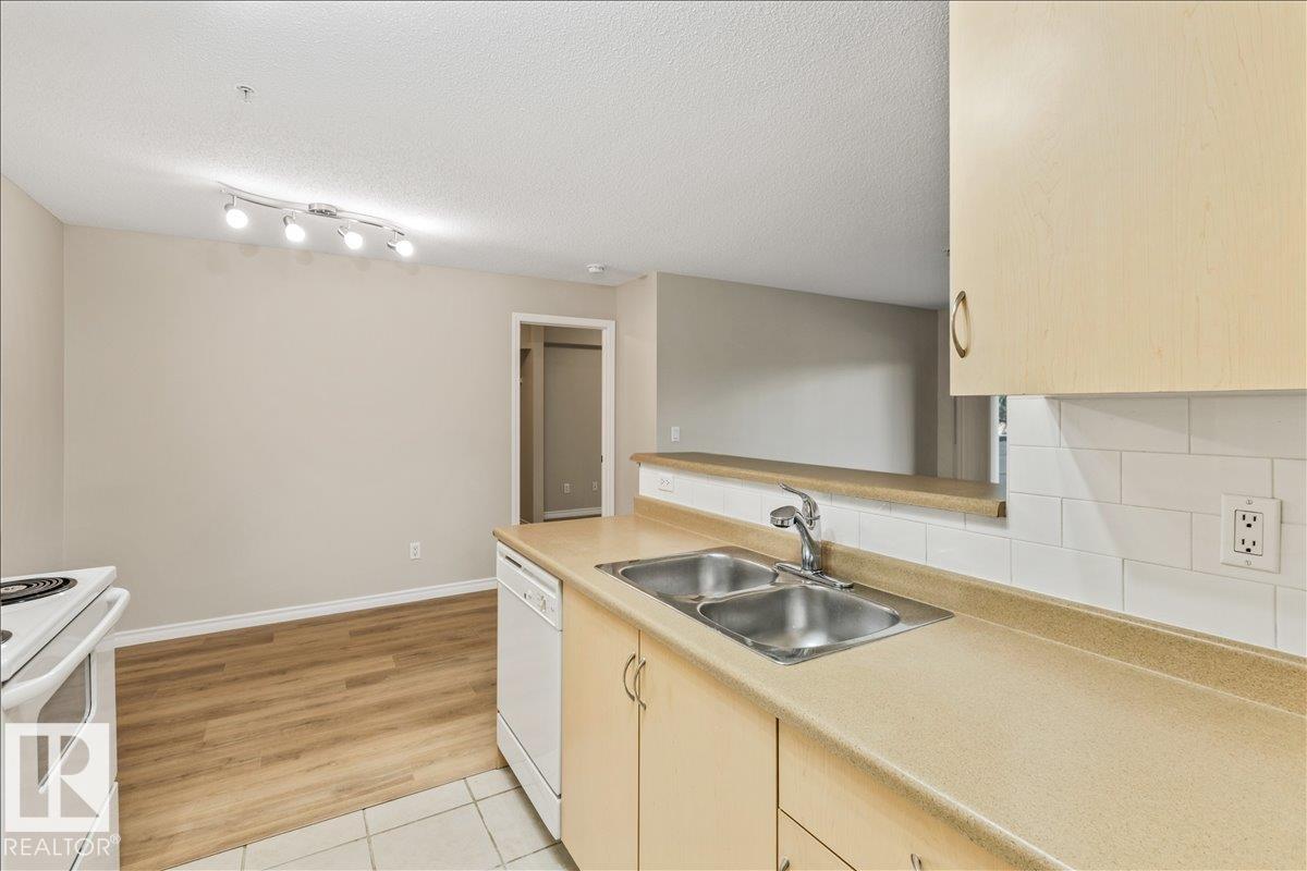 #218 17003 67 AV NW - 12