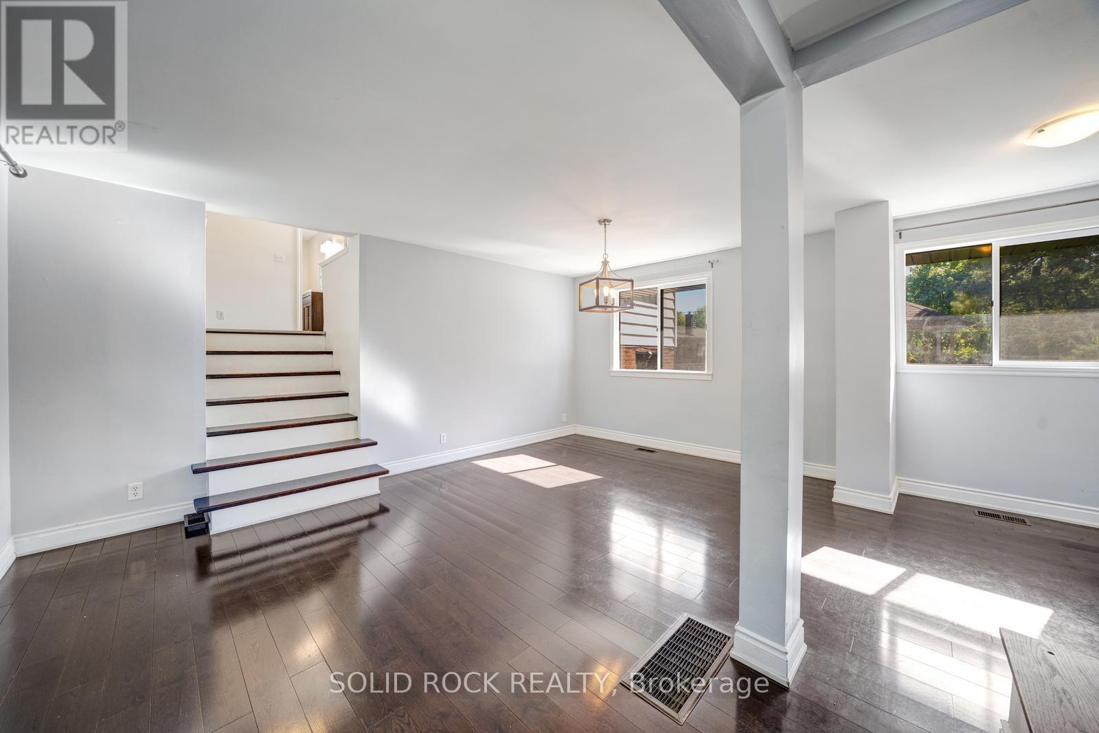 19 COVERDALE AVENUE - 4