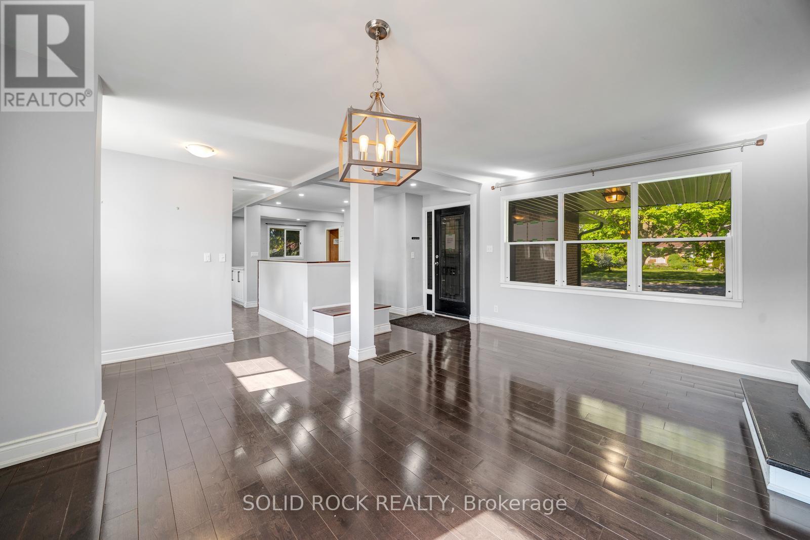 19 COVERDALE AVENUE - 6
