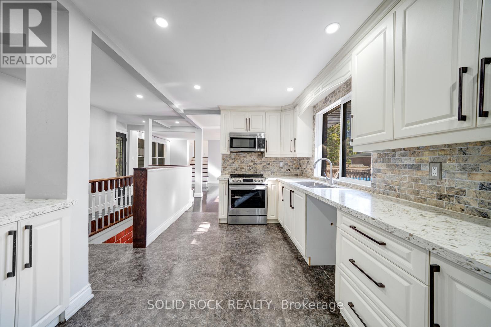 19 COVERDALE AVENUE - 9