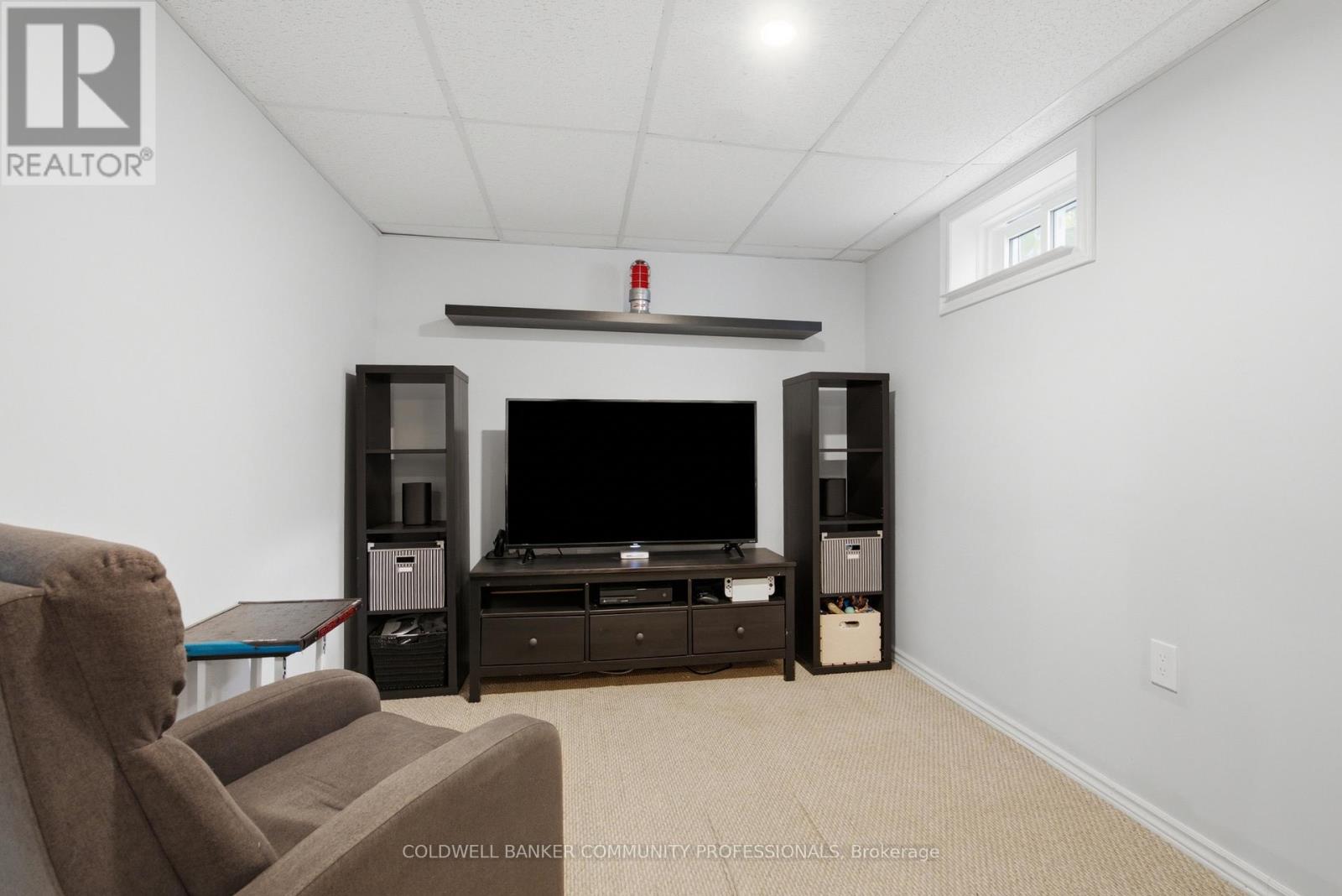 #46 386 HIGHLAND ROAD W - 23