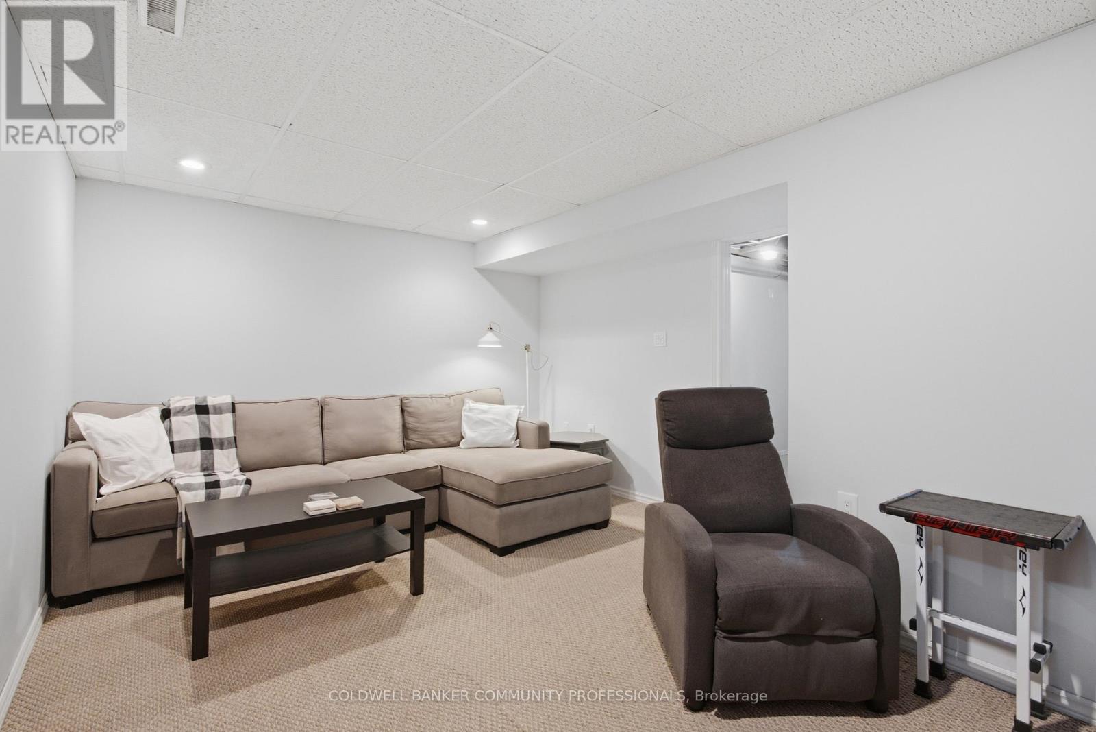 #46 386 HIGHLAND ROAD W - 24