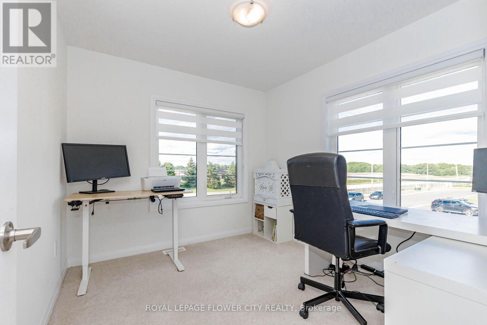 60 GRANVILLE CRESCENT - 43