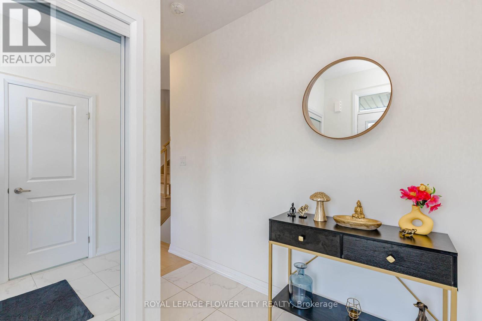 60 GRANVILLE CRESCENT - 9