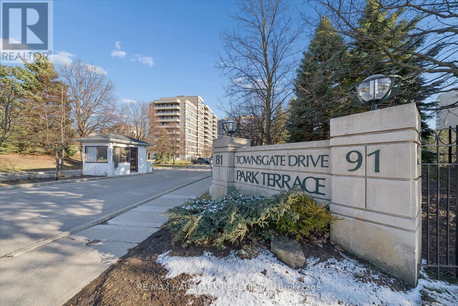 #512 81 TOWNSGATE DRIVE - 28