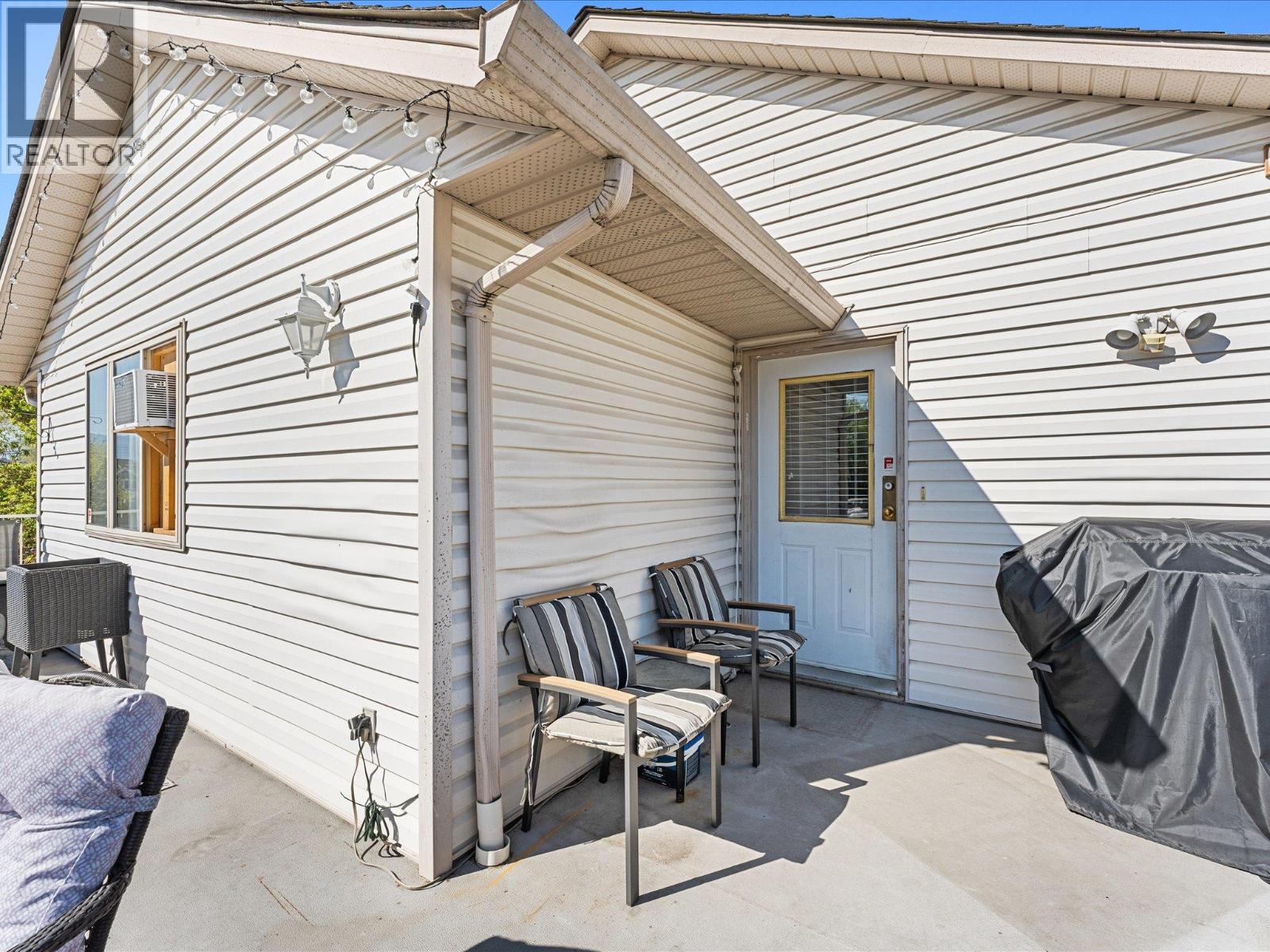 859 Richter Street - 11