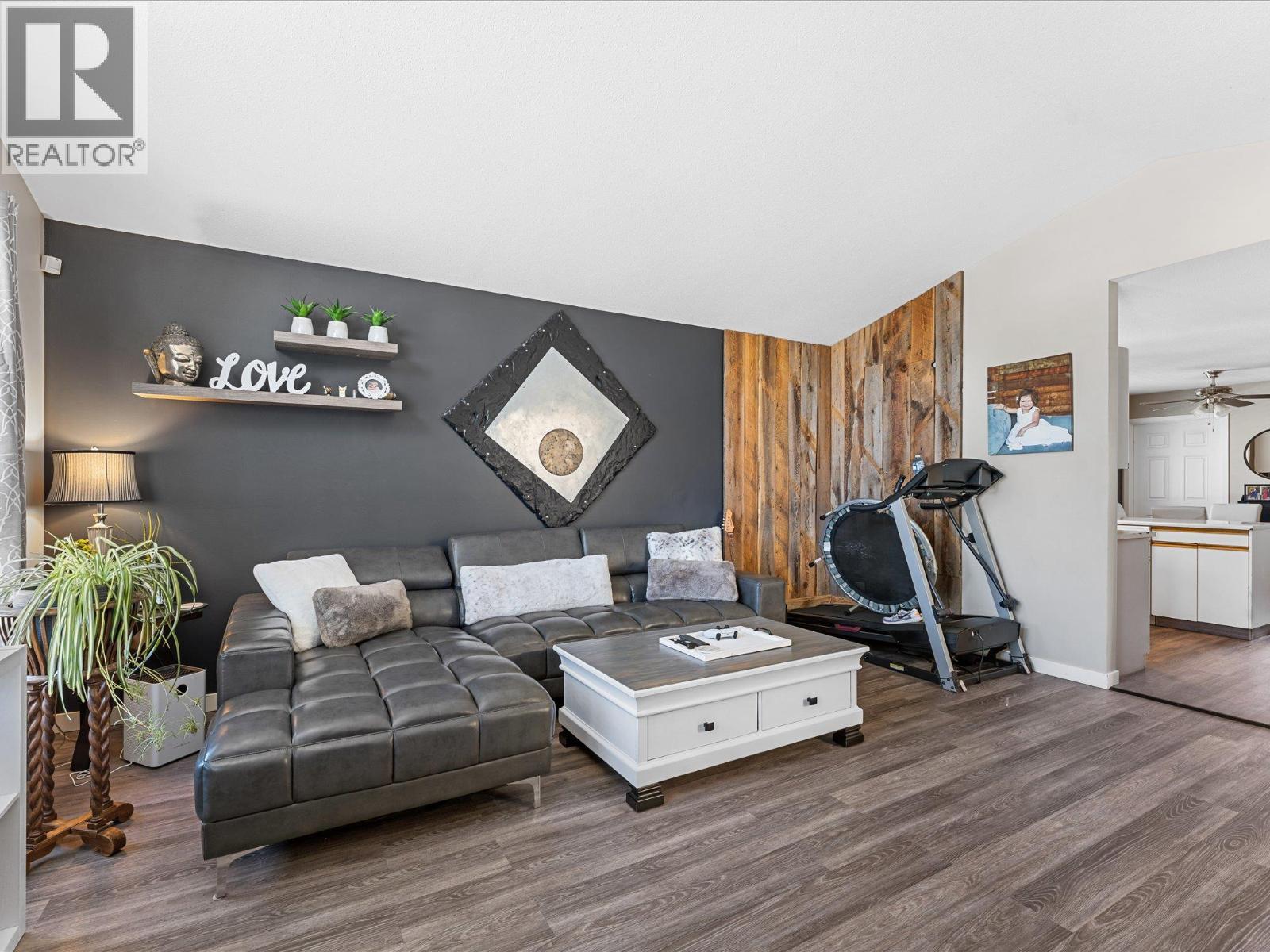 859 Richter Street - 21