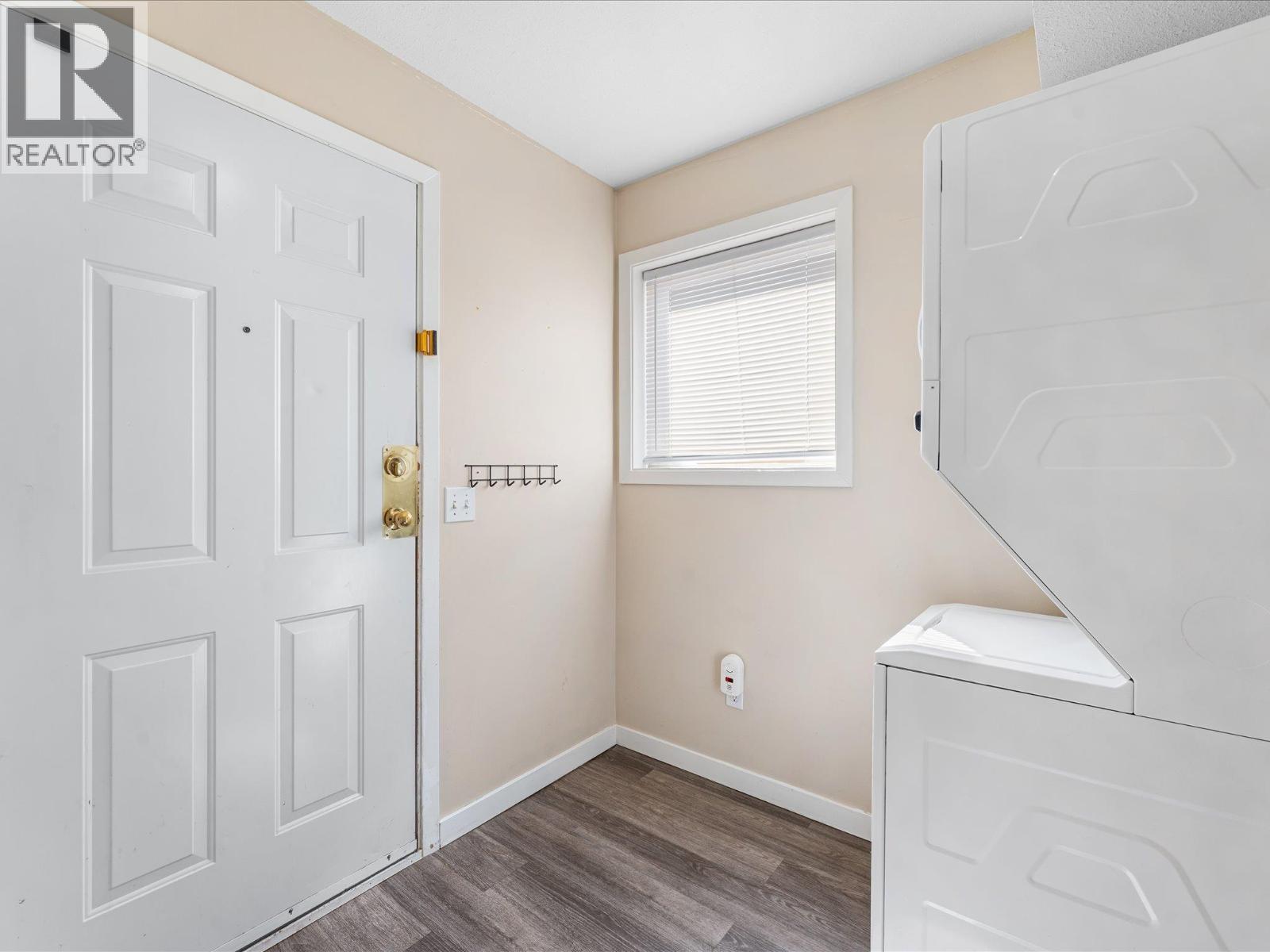 859 Richter Street - 23