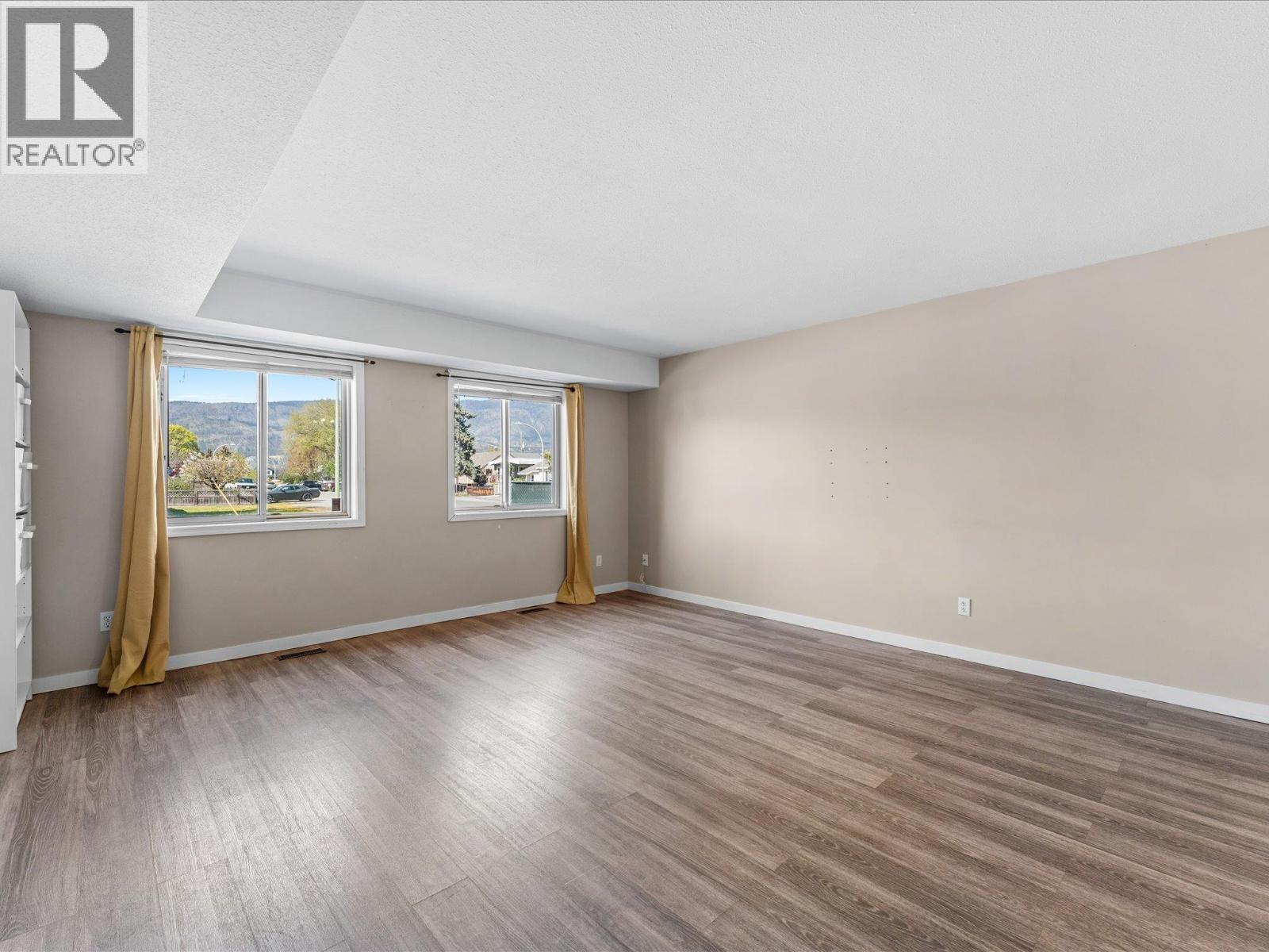 859 Richter Street - 24