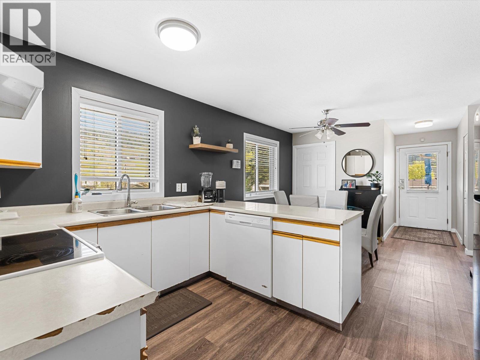 859 Richter Street - 7