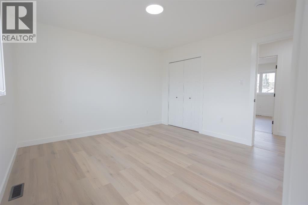 1029 7 Avenue - 7