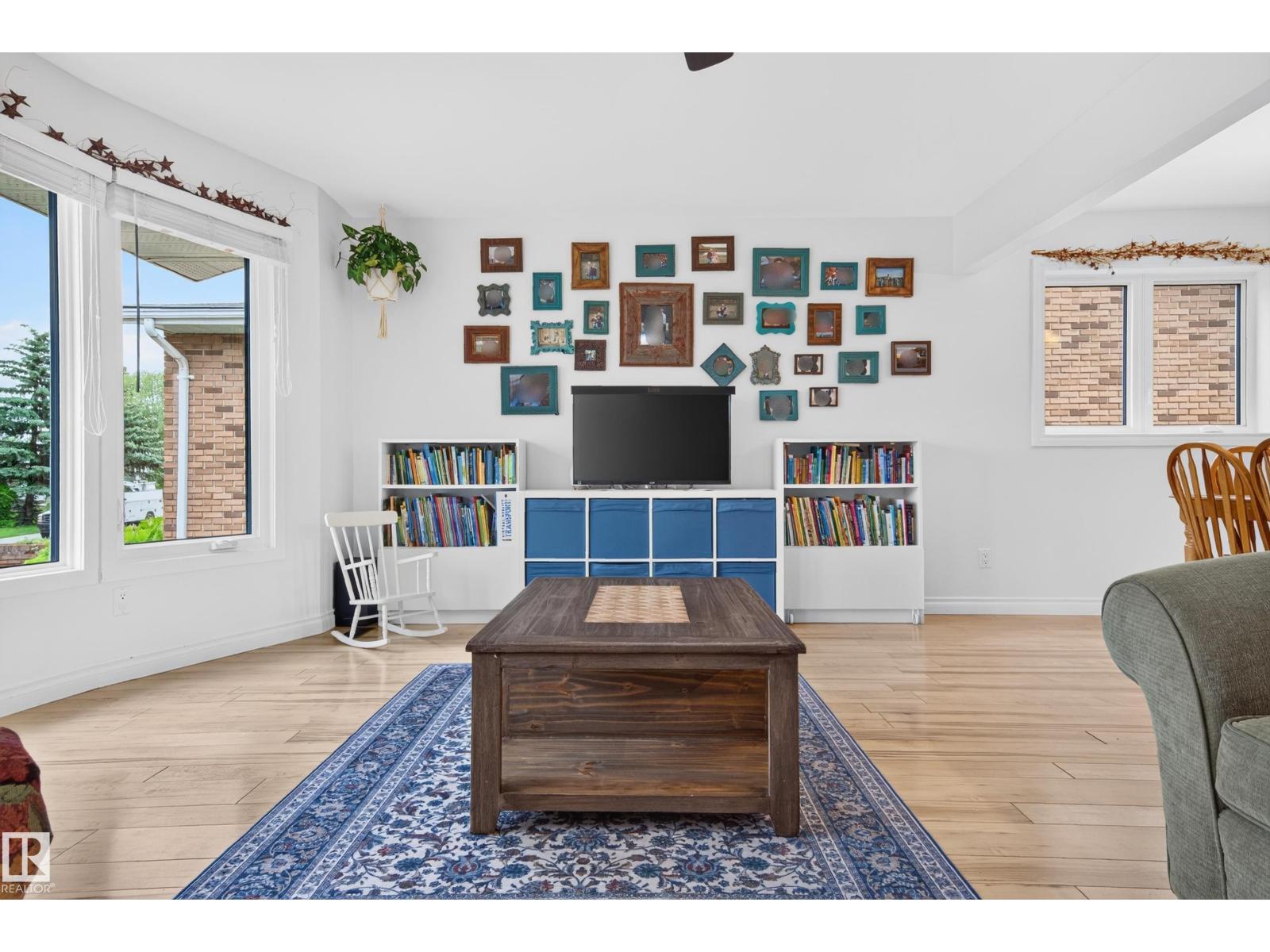 12 BURLINGTON AV — photo 12