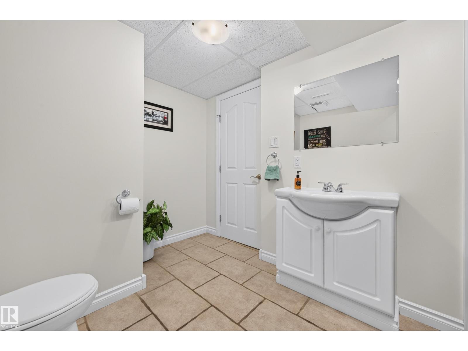 12 BURLINGTON AV — photo 58