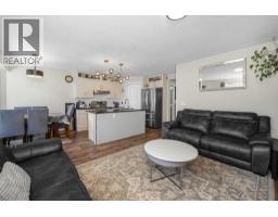 Primary Bedroom - 216 Taracove Road Ne, Calgary, AB T3J5A2 Photo 11