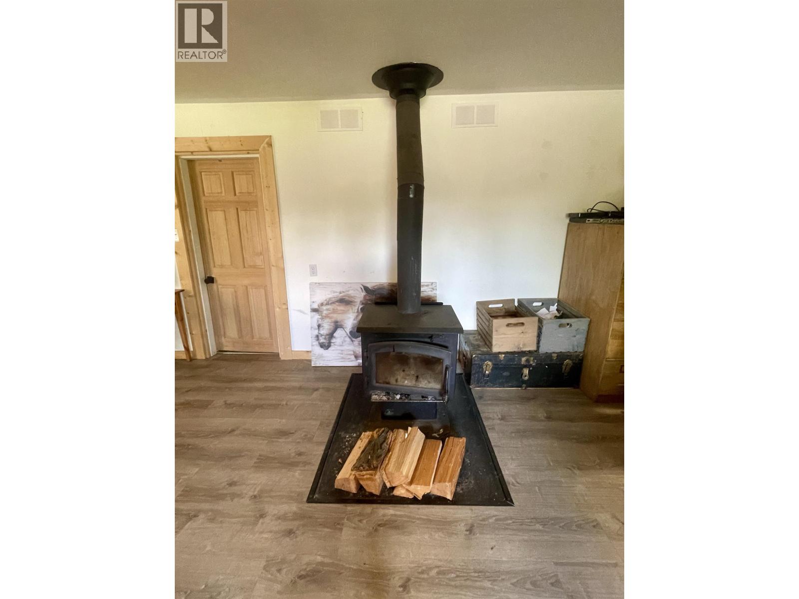6572 WUTKE ROAD - Image 23