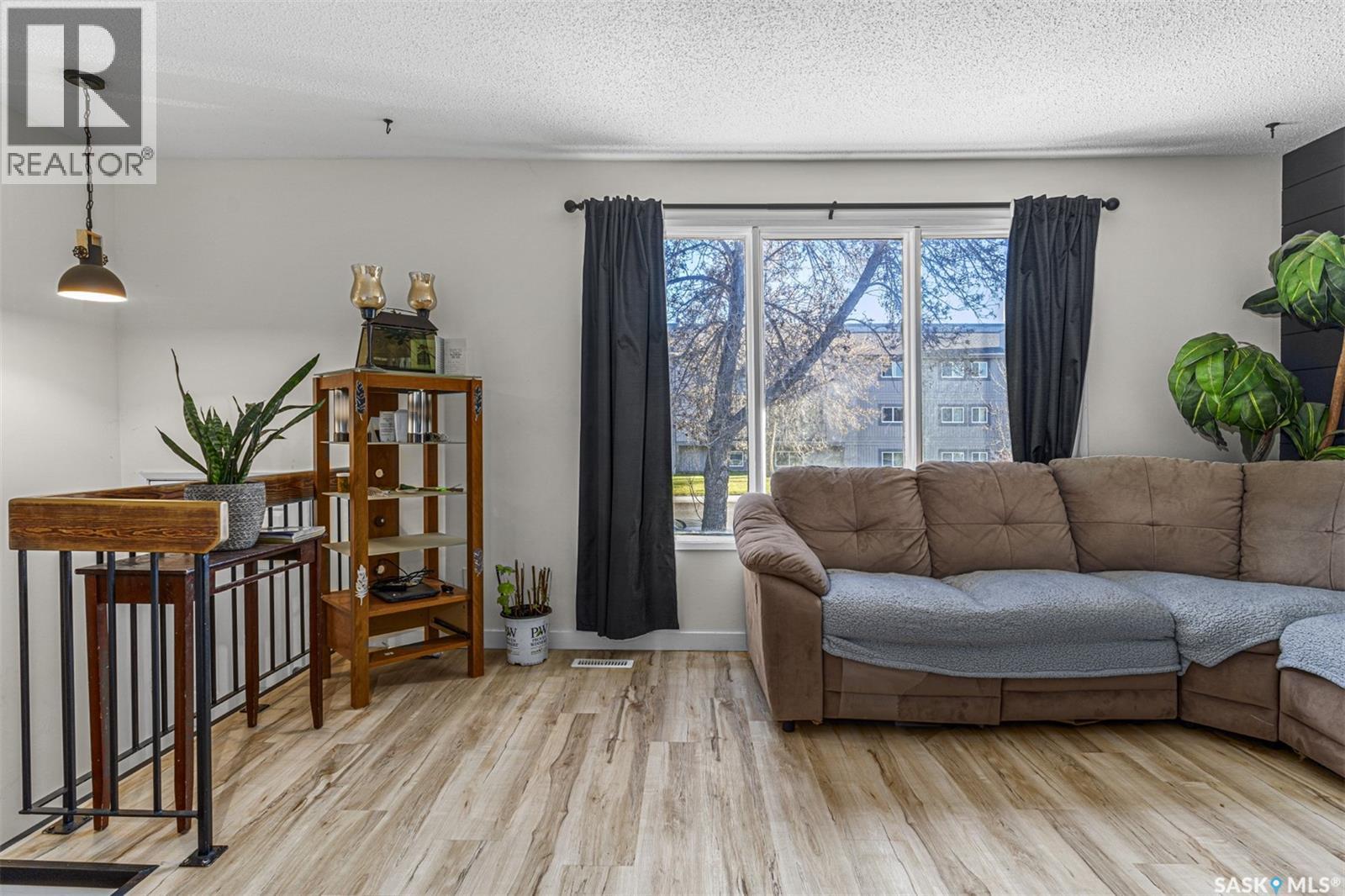 837 Kingsmere BOULEVARD - photo 4