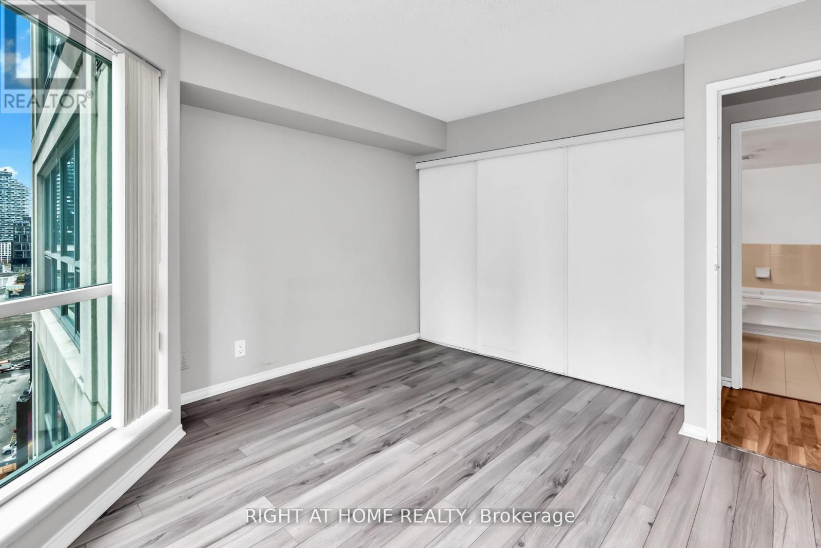 #1706 10 YONGE STREET - Image 22