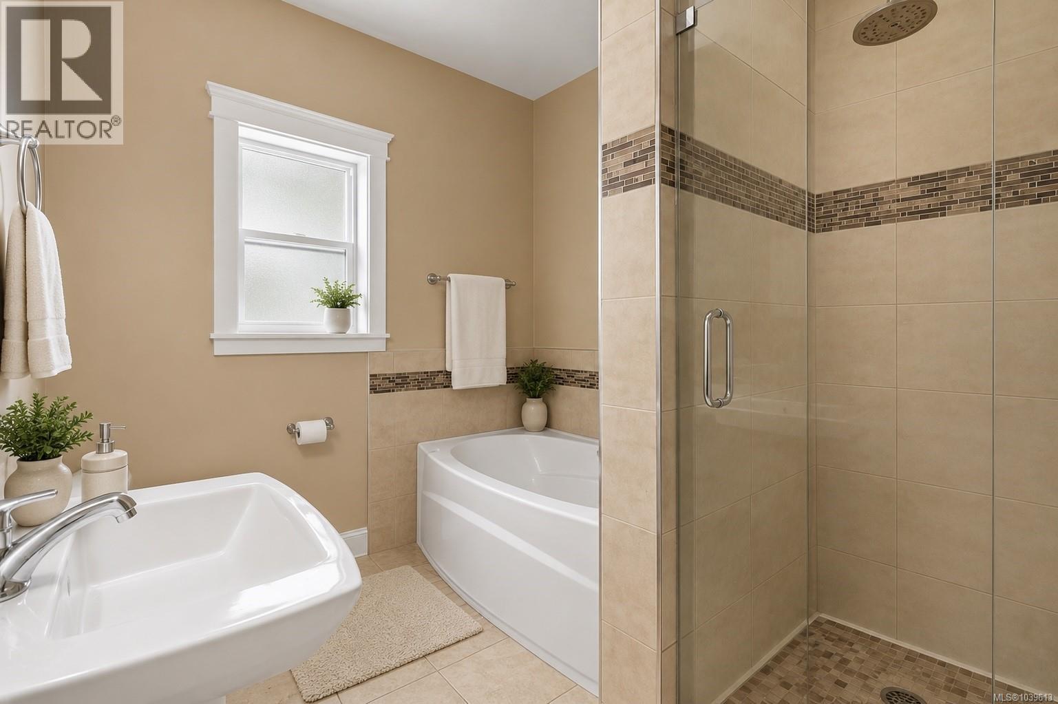 2616 Sooke Rd - 8