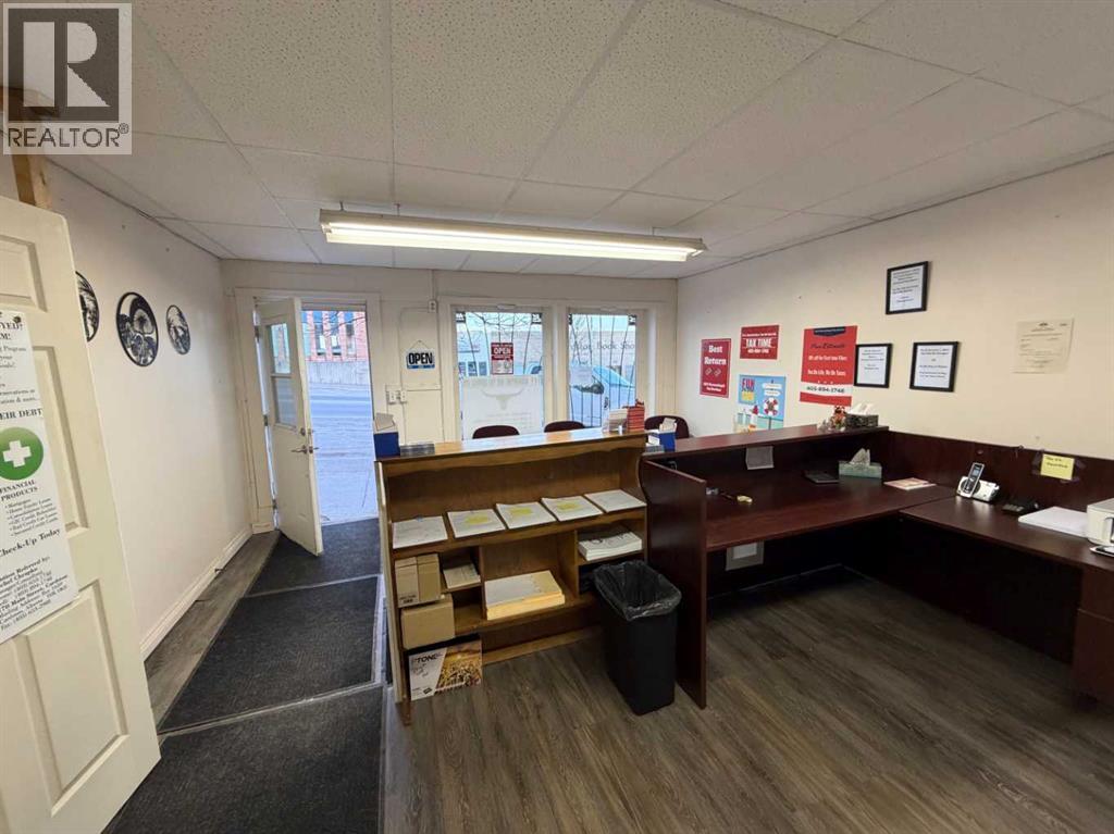 215 Main Street — photo 9