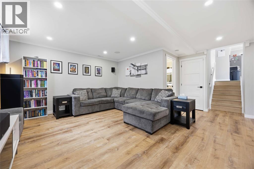403 HUXLEY AVENUE - 17