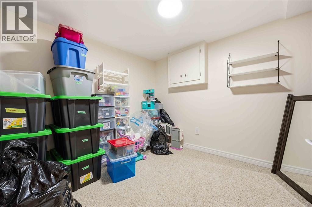 403 HUXLEY AVENUE - 34