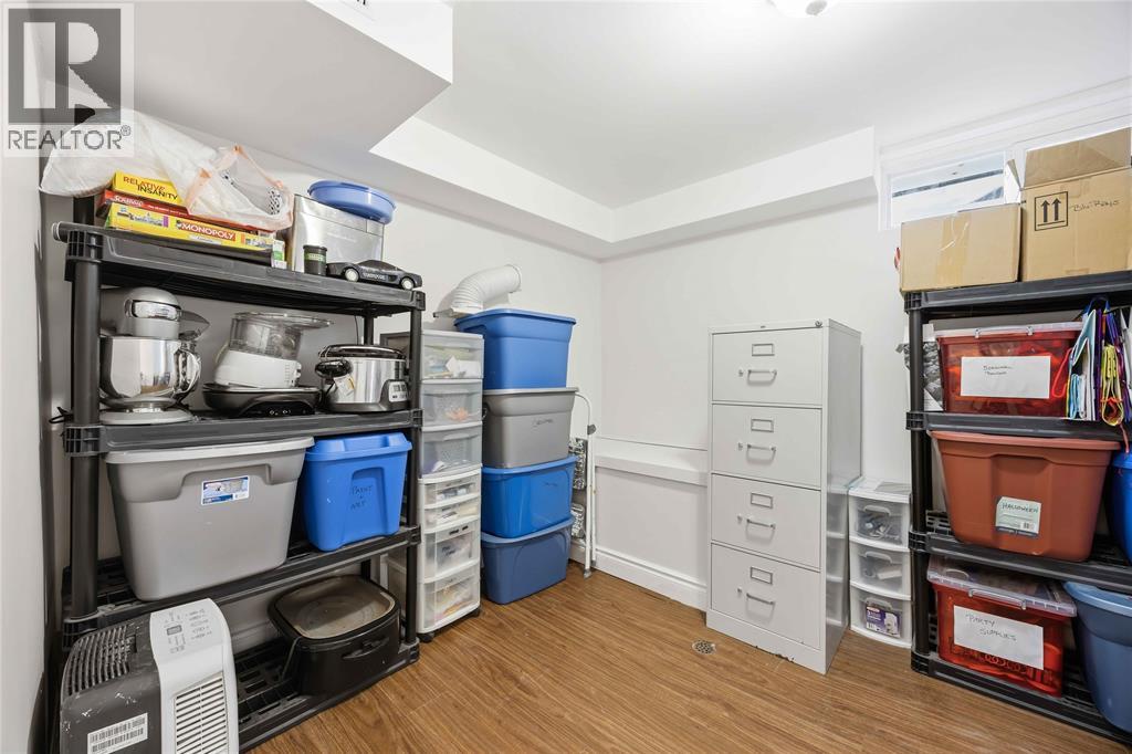 403 HUXLEY AVENUE - 39