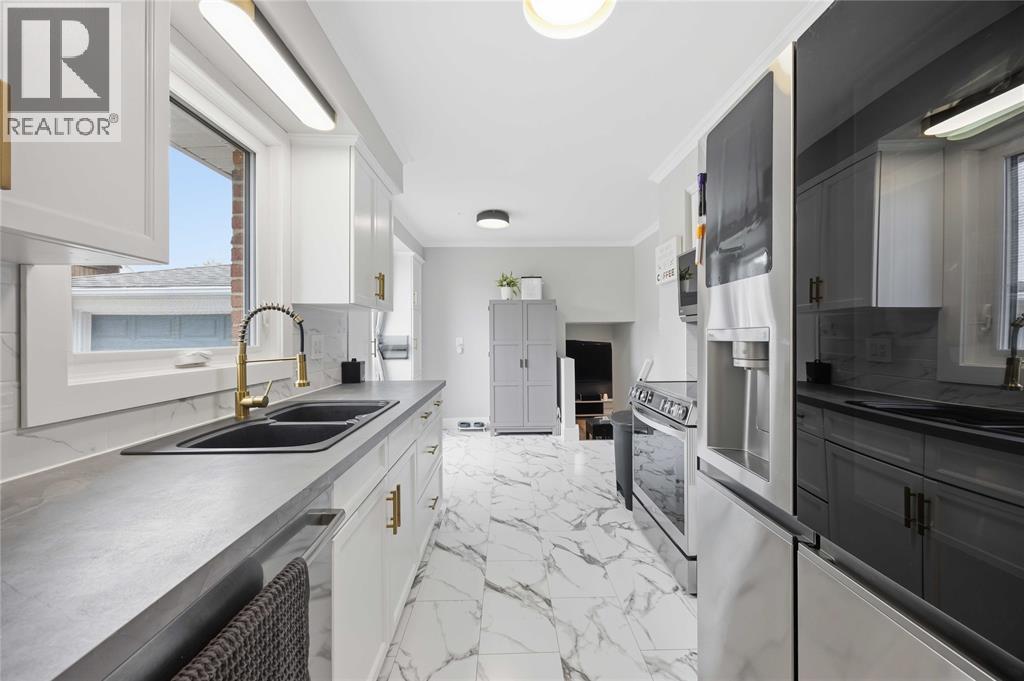 403 HUXLEY AVENUE - 14