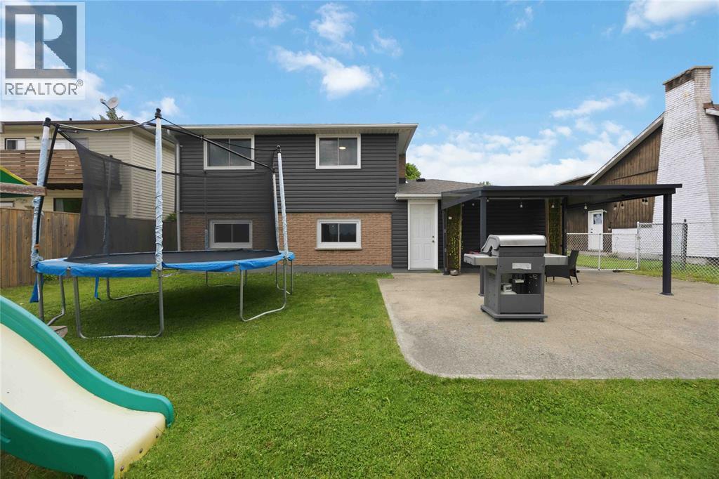 403 HUXLEY AVENUE - 47
