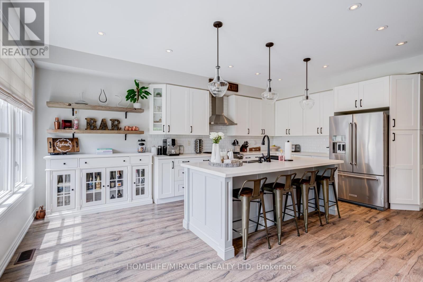 45 BURKE STREET - 10