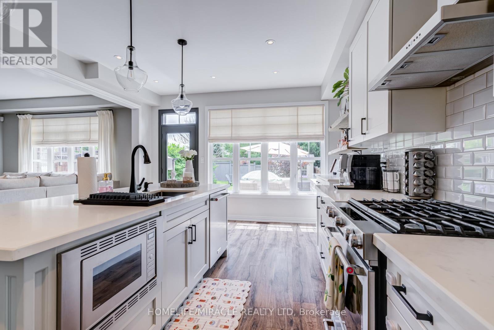 45 BURKE STREET - 13