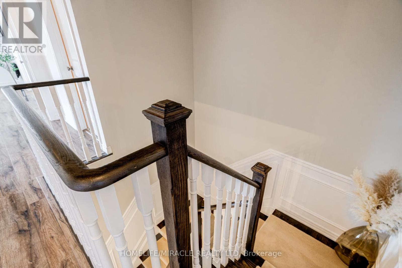 45 BURKE STREET - 31