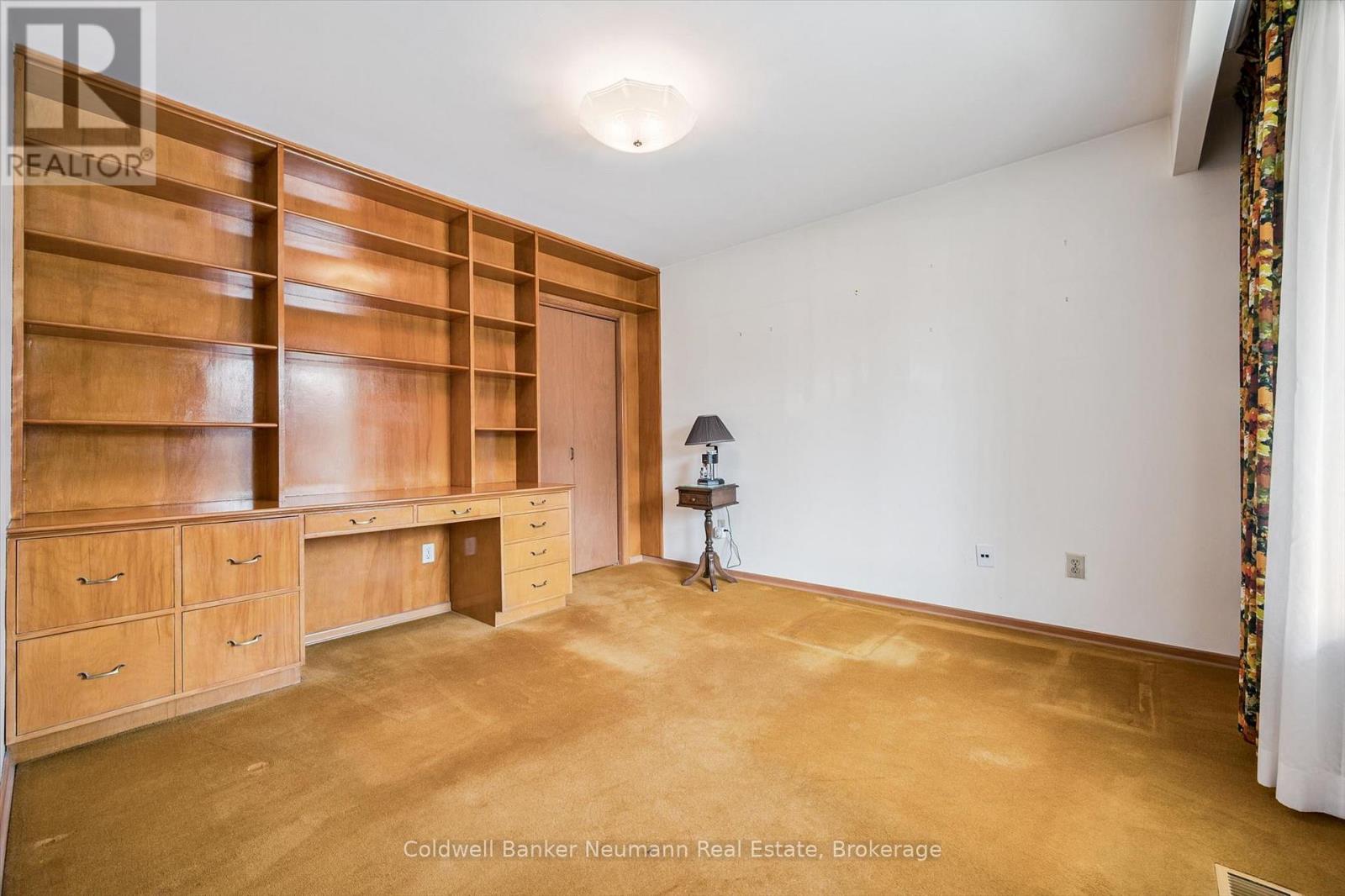 18 CARMINE PLACE - 19
