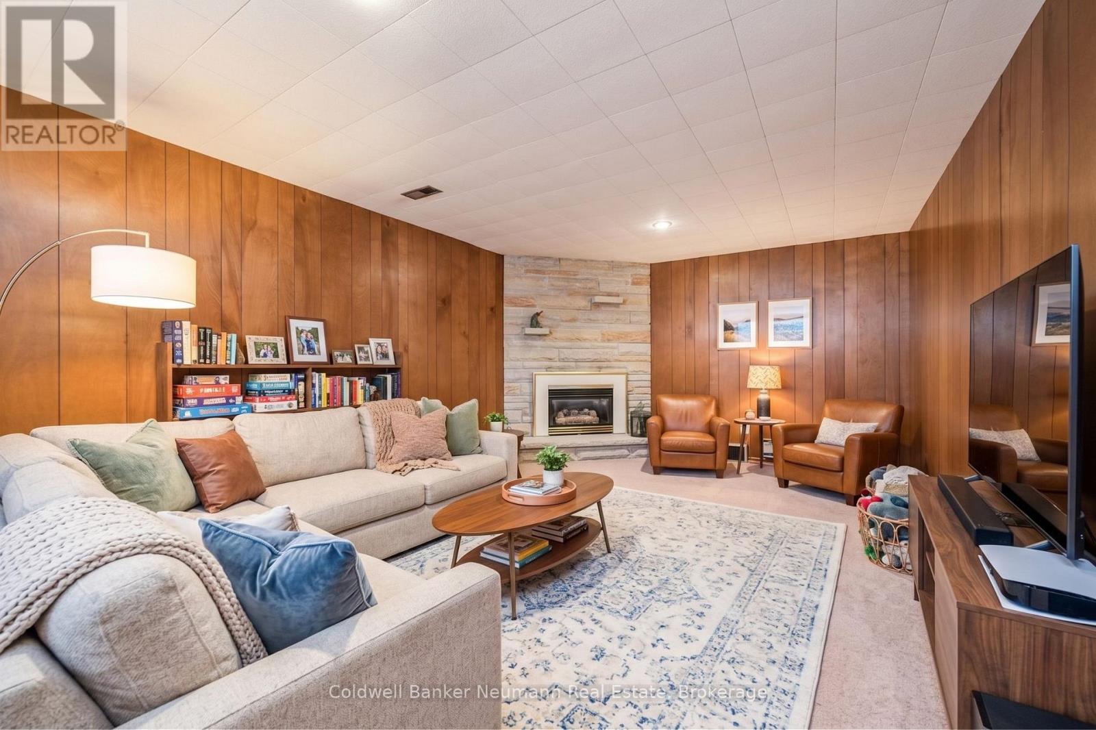18 CARMINE PLACE - 36