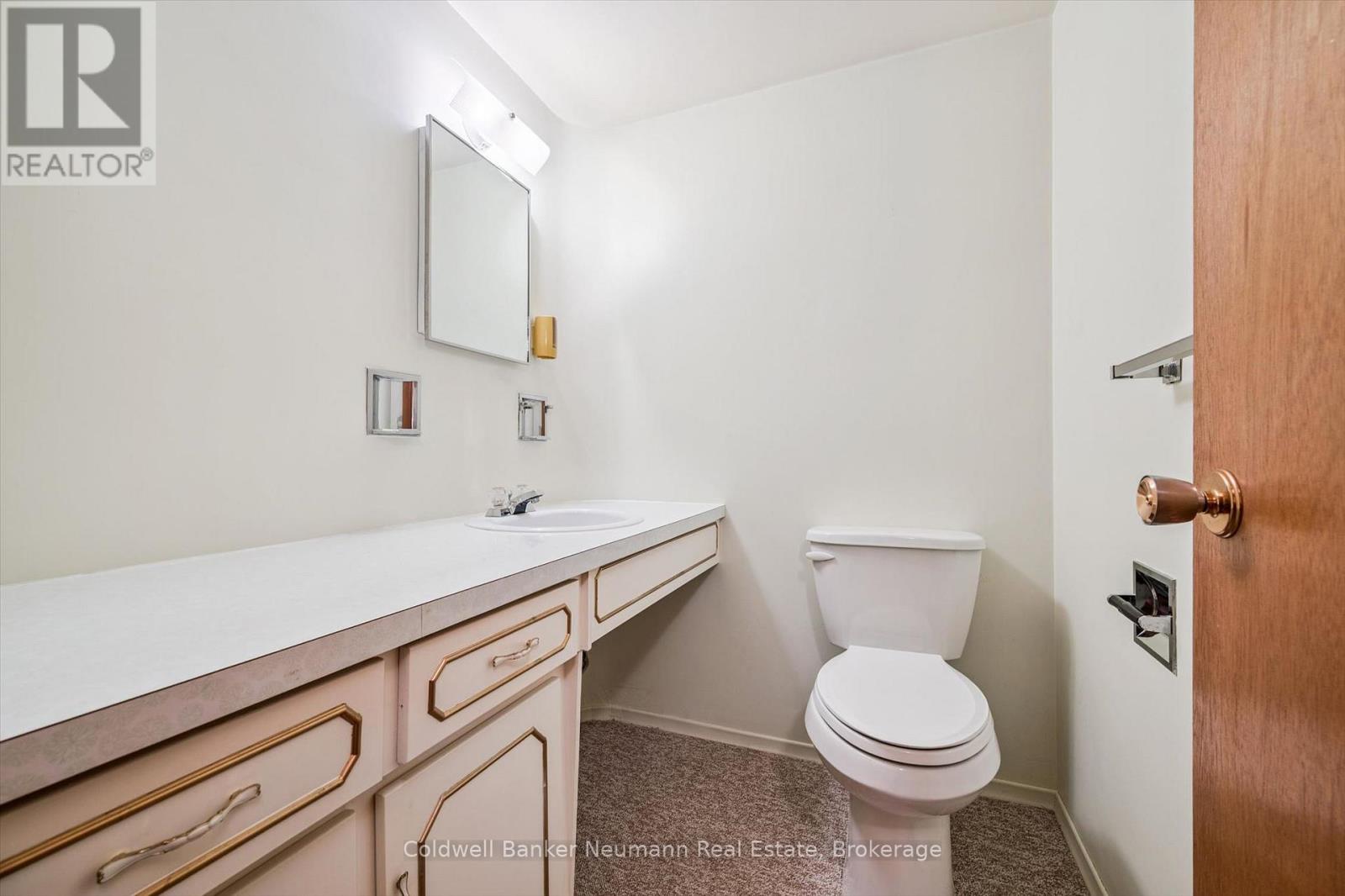 18 CARMINE PLACE - 38