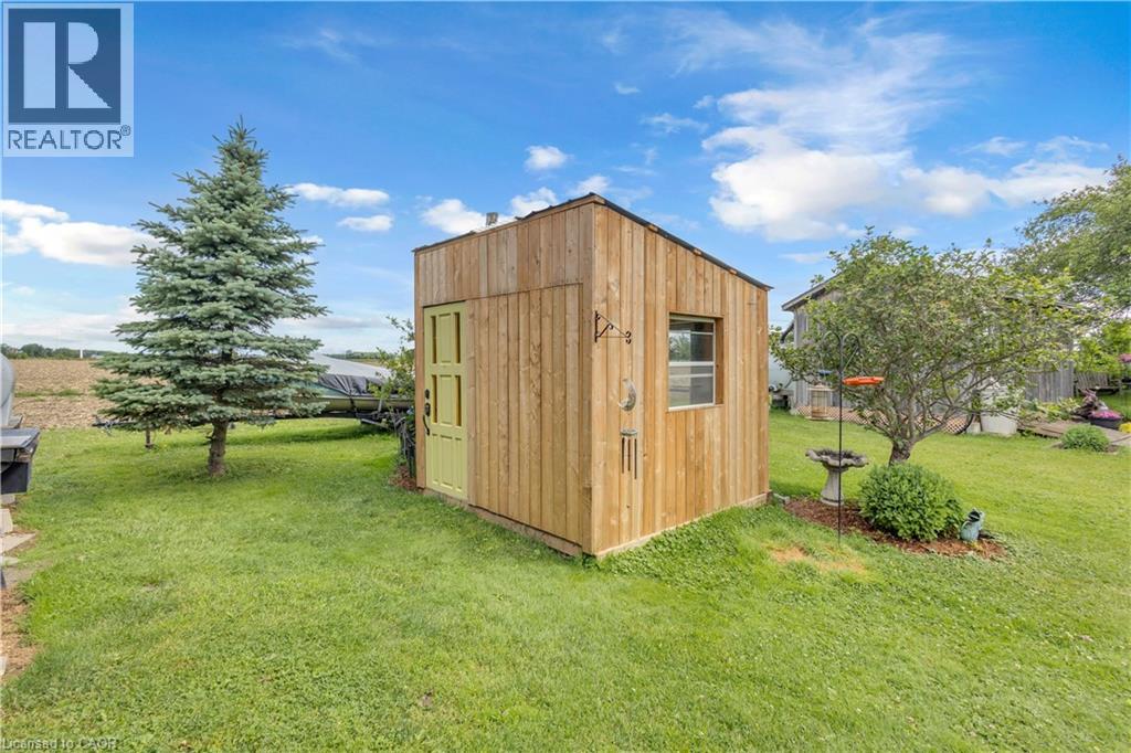 11 COVE Lane - 32