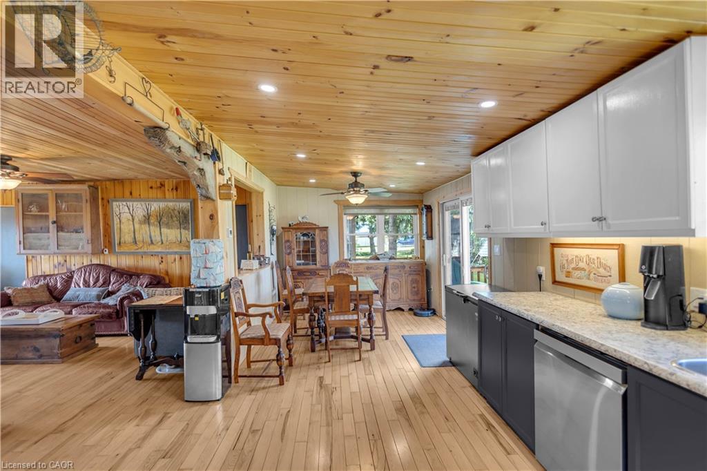 11 COVE Lane - 12
