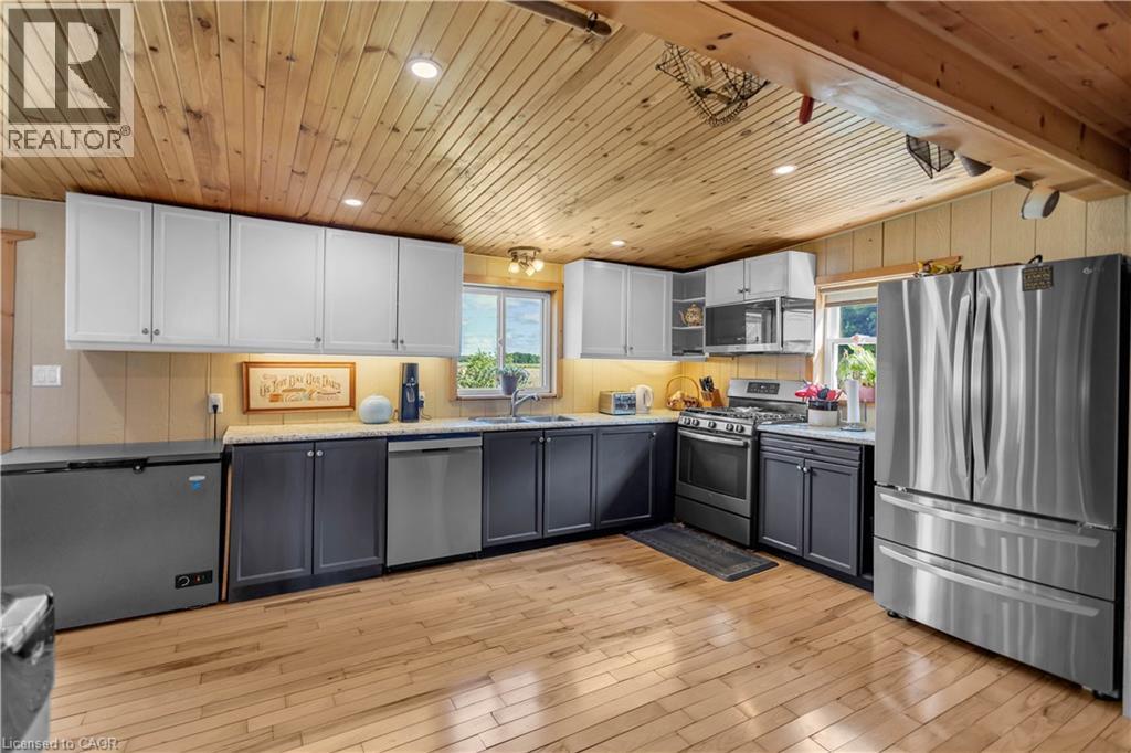 11 COVE Lane - 11