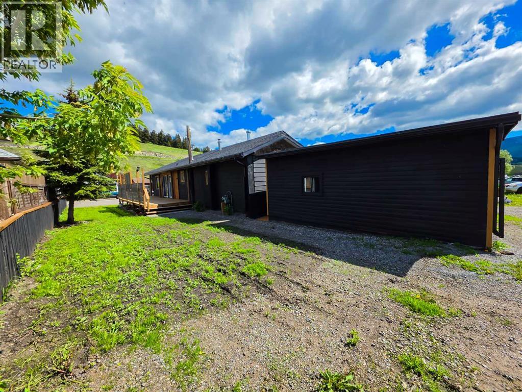 6726 17 Avenue - 3