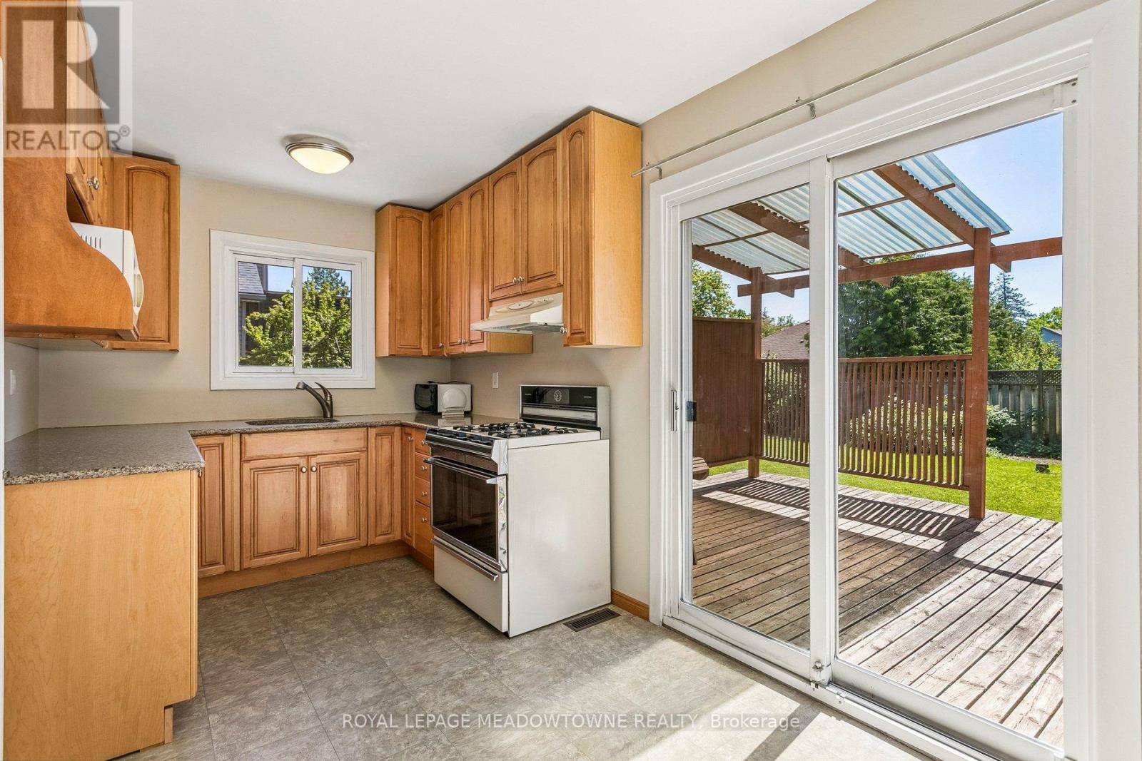 34 PLAINSMAN ROAD - 13