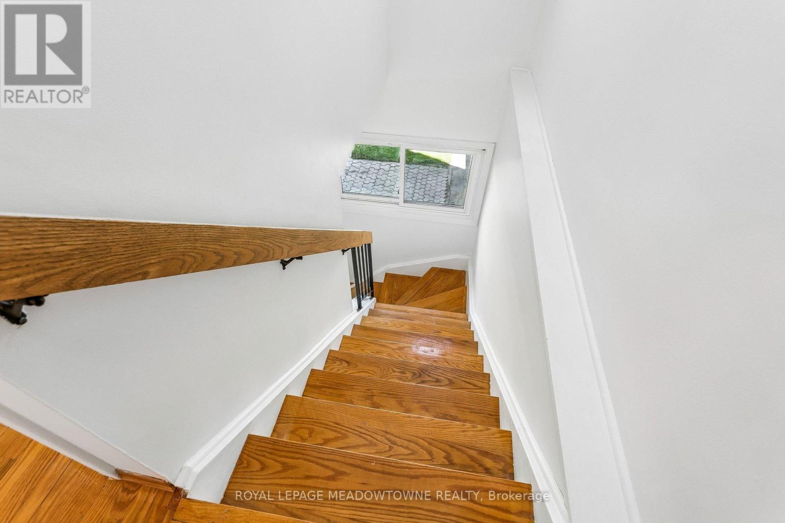 34 PLAINSMAN ROAD - 22