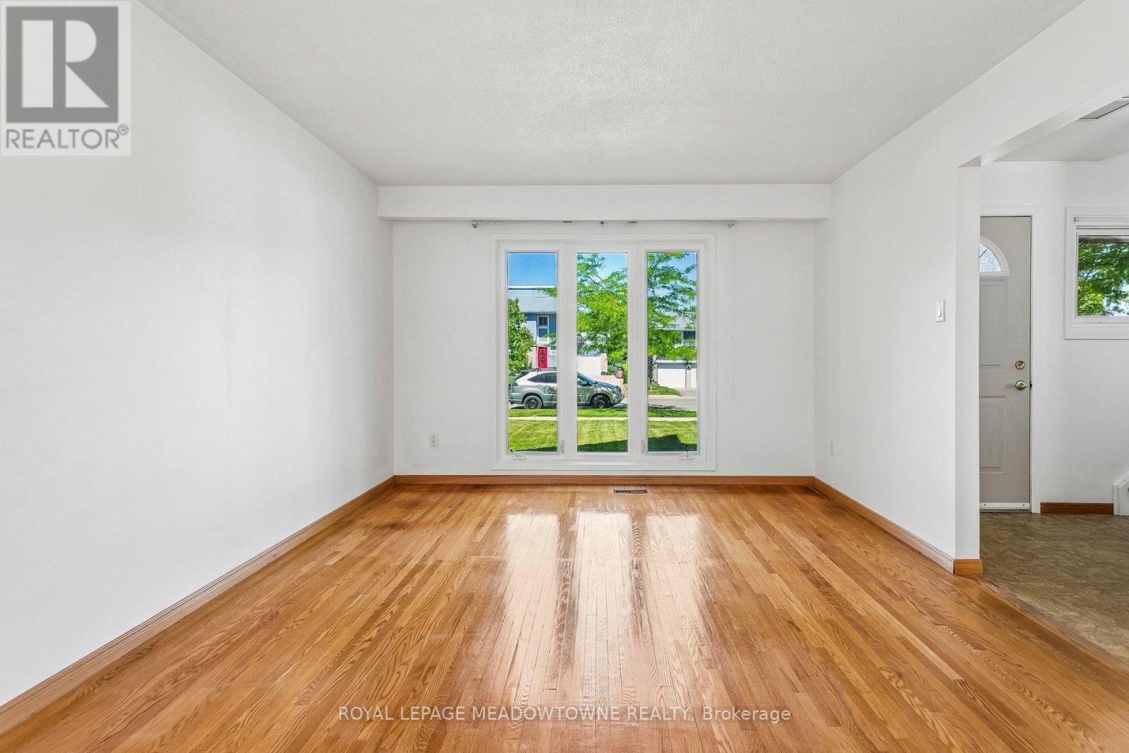 34 PLAINSMAN ROAD - 6