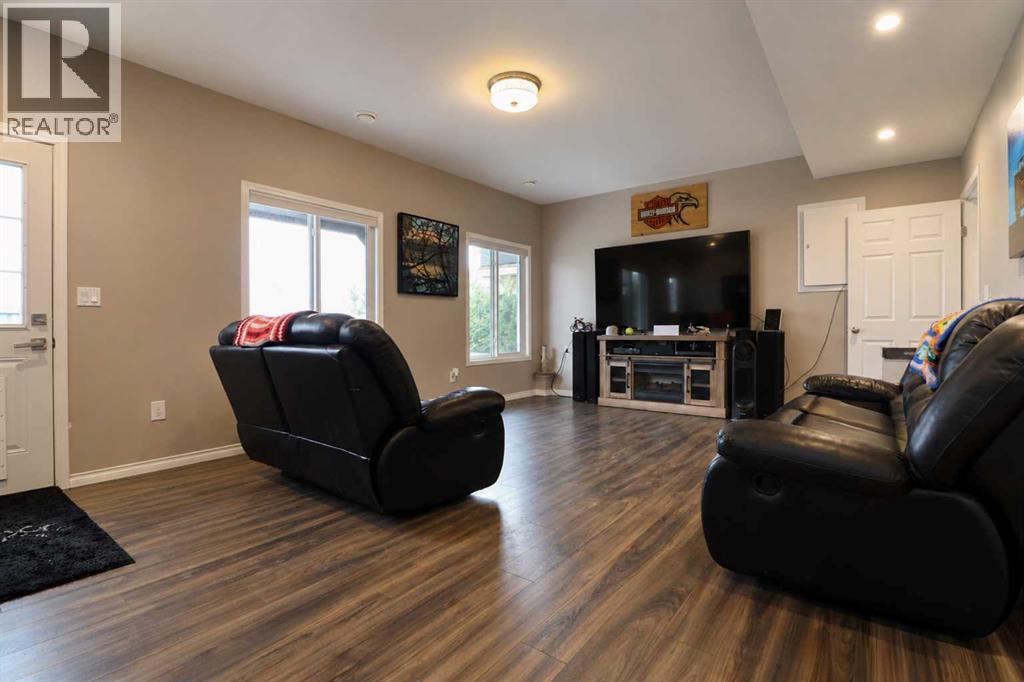 10203 93 Avenue — photo 26