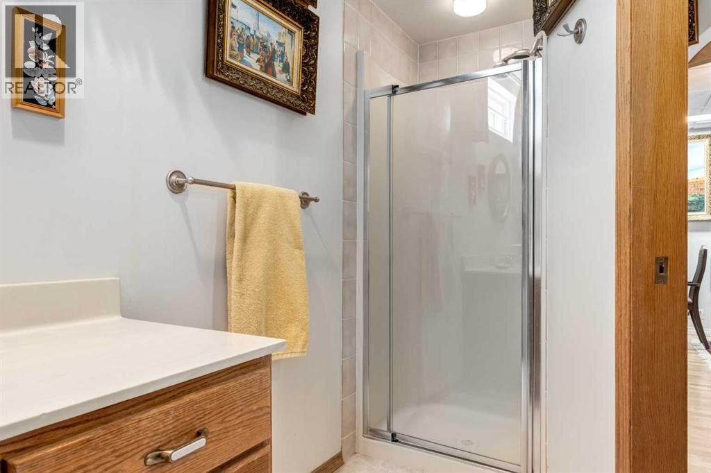 170 Oakbriar Close SW - 35