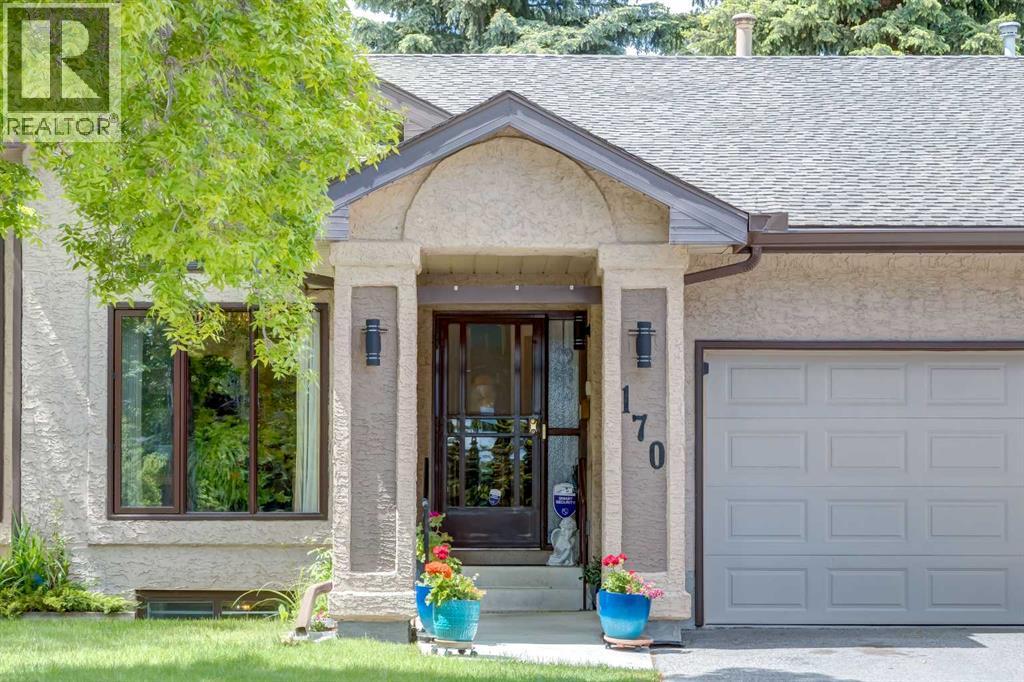 170 Oakbriar Close SW - 2